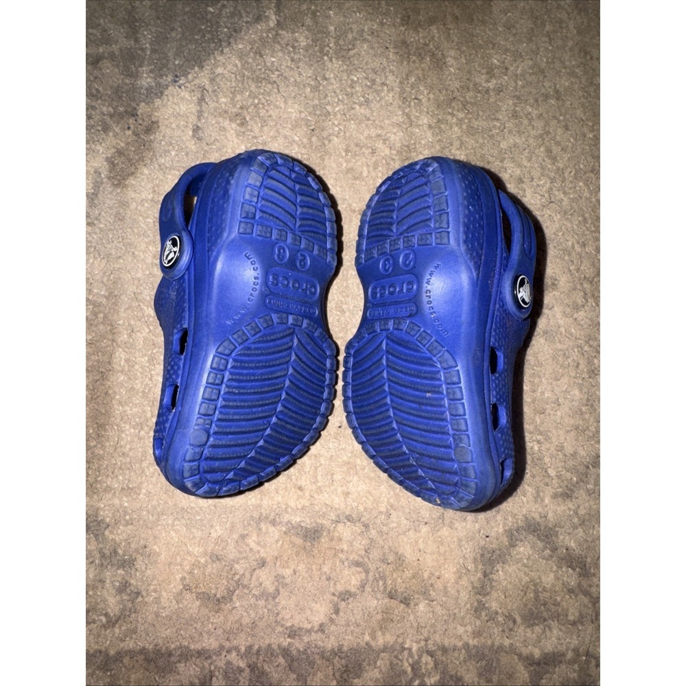 CROCS Unisex Classic Blue Shoes Clog US Toddler/ Infant Size 2 - 3 - Picture 2 of 4